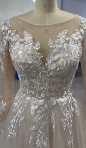 <span class=keywords><strong>Abito</strong></span> da Sposa Elegante di Alta Qualità con Schiena Scoperta, Scollo a V, Maniche Lunghe in <span class=keywords><strong>Pizzo</strong></span> <span class=keywords><strong>e</strong></span> <span class=keywords><strong>Tulle</strong></span>, Vestito da Sposa Slim Fit con Strascico - Product Image 5