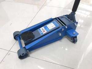 <span class=keywords><strong>Cric</strong></span> <span class=keywords><strong>hydraulique</strong></span> horizontal 3T à profil bas <span class=keywords><strong>pour</strong></span> réparation automobile, outil de levage de véhicule <span class=keywords><strong>pour</strong></span> l'entretien automobile - Product Image 4