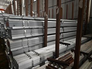 Prix des profilés en acier galvanisé 2x2, barres angulaires en acier, profilés en acier, tailles et prix des angles en acier métallique - Product Image 5