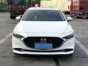 <span class=keywords><strong>Mazda</strong></span> <span class=keywords><strong>3</strong></span> Axela 2.0L <span class=keywords><strong>2023</strong></span>, Sedán Elegante con Diseño Kodo, Motor NA Suave, Volante a la Izquierda, Auto de Exportación - Product Image 2