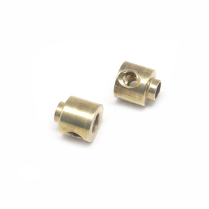 Douille en laiton sur mesure OEM M3, entièrement filetée, avec trou latéral fileté, écrou d'insertion usiné, fixation aux dimensions personnalisées - Product Image 2