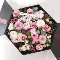 Boîte à fleurs personnalisable en pulpe de papier recyclé en forme de cœur de luxe, bouquets de roses, revêtement UV brillant/mat, gaufrage