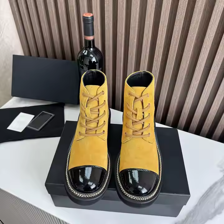 สีเหลือง