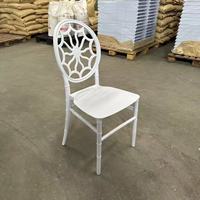 Chaise Chiavari blanche en résine pour événements, chaise d'extérieur pour hôtels, types de mobilier, chaise de mariage en gros avec coussins