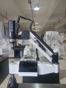 Máquina de Perforación y Roscado Industrial, Motor Servo de 800W, Capacidad de Perforación de 16mm, Equipo de Taller de Doble Función, Modelo M16-24, 220V - Product Image 5