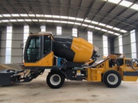 Camion malaxeur à béton autopropulsé certifié CE ISO 4m3, garantie 1 an, pièces détachées complètes, machine à béton autochargeante
