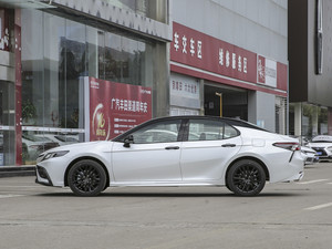 Vehículo Chino de Gasolina 2025, Toyota Camry 2.5G Versión de Lujo, Nuevo Auto de Gasolina Camry en Venta - Product Image 6