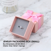 Boîte à bijoux carrée rose de luxe avec logo personnalisé, emballage rigide en carton pour bagues, colliers, boucles d'oreilles, vente en gros pour marques