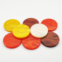 Jeu de société en résine acrylique marbrée de luxe coloré personnalisé backgammon dames pièces d'échecs dés jetons de poker jetons s'il vous plaît