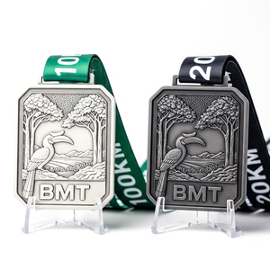 Medaglia in Lega di Zinco 3D Goffrata per Premio Jungle Challenge, Scenografia Forestale con Corno d'Elefante, Corsa su Sentieri Multi-Stadio, Testo con Abbreviazione Personalizzata - Product Image 1