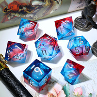 Ensemble de dés en résine polyédrique faits à la main avec noyau liquide et couleurs bleu et rouge transparentes pour DND et jeux de société - Liquid 5