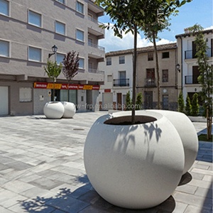 Maceta Moderna de Fibra de Vidrio con Recubrimiento de PE, Color Personalizado, Florero Decorativo de FRP para Jardín, Elegante Decoración para Jardín - Product Image 4