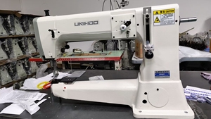 Industriële drievoudige invoer locksteek naaimachine met ijzeren metalen cilinderbed, <span class=keywords><strong>extra</strong></span> zwaar, 750W motor, automatisch. - Product Image 3
