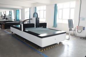 Máquina <span class=keywords><strong>de</strong></span> Corte por Láser <span class=keywords><strong>de</strong></span> Fibra <span class=keywords><strong>de</strong></span> Alta Velocidad CNC <span class=keywords><strong>para</strong></span> Láminas <span class=keywords><strong>de</strong></span> <span class=keywords><strong>Metal</strong></span>, Acero al Carbono y Acero Inoxidable <span class=keywords><strong>de</strong></span> 1500*3000 mm, 1 KW, 2 KW, 3 KW - Product Image 3