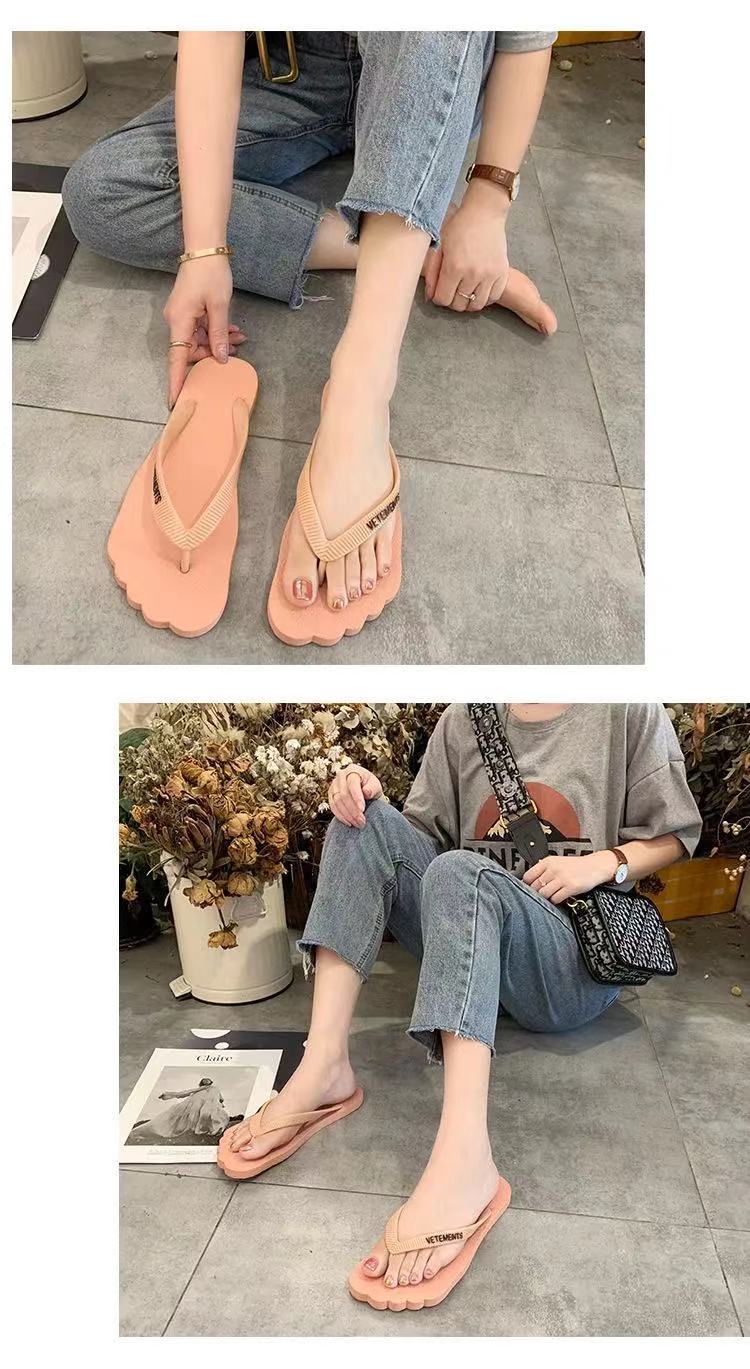 Korea Casual Flip Flops Slippers Light Beach Sandals Household Slipper Wholesale