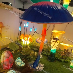 Luces de Esculturas de Flores de Fibra de Vidrio para Parques Temáticos, Jardines, Centros Comerciales y Exhibiciones de Paisajes Encantados - Product Image 5