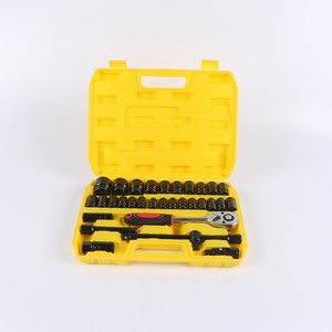 AUTO Juego de 32 piezas de vasos de impacto profundos de 1/2 pulgada, negros electroforéticos, de acero, para llave de impacto eléctrica con trinquete de 24T, en estuche amarillo - Product Image 1