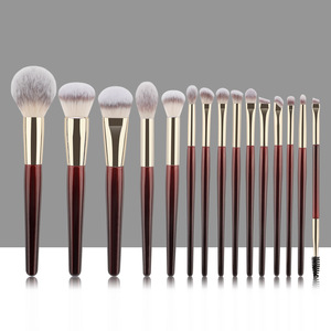 ชุดแปรงแต่งหน้าวีแกน 15 ชิ้น สีแดงเบอร์กันดี ด้ามไม้ สำหรับคอนซีลเลอร์ ตา ใบหน้า บรรจุภัณฑ์รักษ์โลก ชุดแปรงเครื่องสำอาง - Product Image 1