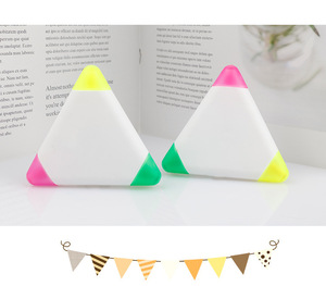 Hot bán mới lạ trẻ em <span class=keywords><strong>3</strong></span> trong <span class=keywords><strong>1</strong></span> màu sắc trang điểm tam giác Shape <span class=keywords><strong>Highlighter</strong></span> biểu tượng tùy chỉnh bút cho trẻ em - Product Image 4