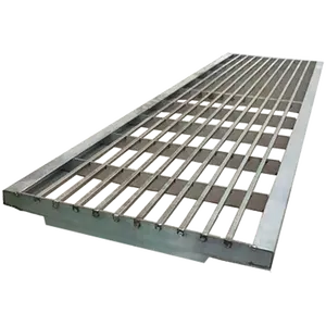 가장 인기있는 계단 스텝 스틸 격자 핫 딥 아연 도금 스텝 트레드 확장 금속 메쉬 그릴 배수 채널 커버