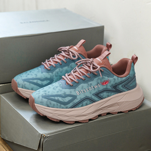 Zapatos Deportivos Casuales Unisex Transpirables de Punto, Zapatos de Alta Calidad con Parte Superior 3D de una Pieza, Sistema de Soporte de Talón de TPU, Diseño Sin Cordones - Product Image 4