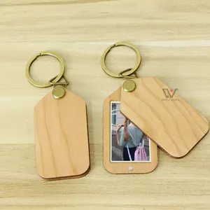 ميدالية مفاتيح خشبية على شكل حلقة مع صور وملصقات سلسلة مفاتيح خشبية سلسلة مفاتيح فارغة مع صندوق هدية