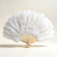 Abanico de plumas de avestruz y pavo con marco de bambú para espectáculos, bares, bodas y decoración de fiestas. Disponible en varios tamaños.