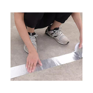 Ruban d'<span class=keywords><strong>étanchéité</strong></span> en aluminium imperméable au butyl pour <span class=keywords><strong>toiture</strong></span> en tuiles métalliques, panneaux solaires, à <span class=keywords><strong>prix</strong></span> avantageux - Product Image 2