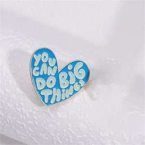 Vous pouvez faire de grandes choses lettre bleu amour coeur <span class=keywords><strong>Phrase</strong></span> broche broche <span class=keywords><strong>Simple</strong></span> vêtements sac décoration émail métal épinglette Badge - Product Image 2