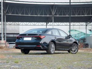 Toyota Avalon Dual Engine Petrol/Hybrid Mid-Size Car Asientos de cuero oscuro de segunda mano Caja de cambios automática AWD Left Drive - Product Image 1