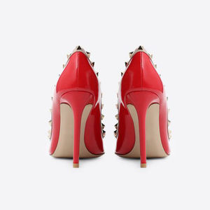 2024 <span class=keywords><strong>scarpe</strong></span> da <span class=keywords><strong>donna</strong></span> con <span class=keywords><strong>tacco</strong></span> a punta con rivetto personalizzato - Product Image 5