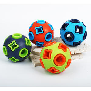 Juguete Masticable para Perros Pawmino, Pelota de Goma Geométrica de 50 mm con Campana para Entrenamiento de Dentición y Juego - Product Image 2