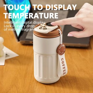 <span class=keywords><strong>Tazza</strong></span> Termica Portatile con Display della Temperatura, Logo OEM ODM, <span class=keywords><strong>Thermos</strong></span> in Acciaio Inox Isolato, Tumbler Sottovuoto per Caffè, <span class=keywords><strong>Tazza</strong></span> Intelligente per Acqua - Product Image 2