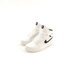 Molde 3D para zapatos Aj, zapatos de la serie Aj1 en colores aleatorios, llavero, colgantes decorativos, figura de caja sorpresa - Product Image 5