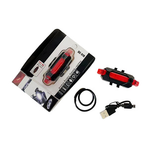 Feu arrière de vélo DC-918 LED rechargeable par USB, 4 modes, étanche, en plastique, pour la conduite nocturne - Product Image 2
