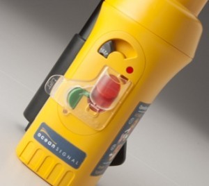 Segnale oceanico SafeSea S100 Transponder ricerca e salvataggio S100 SART - Product Image 3