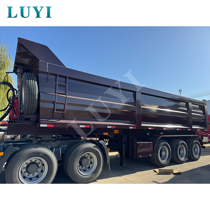 Трехосный тяжелый карьерный грузовик Luyi 60T с прочной рамой U-структуры и автоматической гидравлической системой опрокидывания