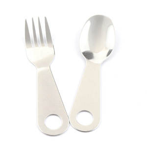 Portable Design Classique Multi-Outil <span class=keywords><strong>Couteau</strong></span> <span class=keywords><strong>Fourchette</strong></span> <span class=keywords><strong>Cuillère</strong></span> Couverts Ensemble pour La Maison En Plein Air Voyage Randonnée Camping avec Sac D'ustensiles En Métal - Product Image 6