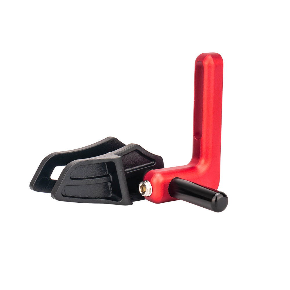 フロントディレイラーに取り付けられたZTTOロードバイククロス