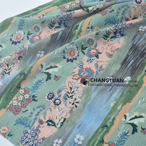 Tissu satiné froissé en polyester imprimé en gros, motif floral artistique vintage - Product Image 5