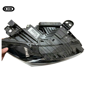 TUZHIHAO <span class=keywords><strong>Peugeot</strong></span> 408 Faro <span class=keywords><strong>Anteriore</strong></span> di Alta Qualità con Indicatore di Direzione, Pezzo Originale di Fabbrica con Superficie a Specchio e Graffi - Product Image 5