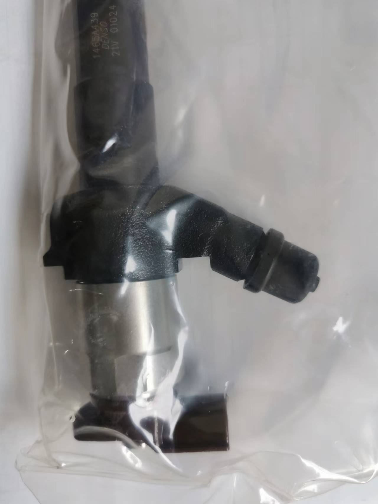 295050-012# fuel injector 295050-0120 1465A323 injector for Mitsubishi 4N13 1607854180 injector nozzle 295050-0120 1465A323