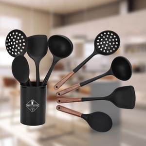 Ensemble d'ustensiles de cuisine 5 pièces avec manche en noyer, spatule multi-usage, cuillère à riz, outils de cuisson en silicone avec rangement - Product Image 5