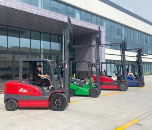 2025 <span class=keywords><strong>China</strong></span> gran oferta <span class=keywords><strong>5ton</strong></span> 2 Ton <span class=keywords><strong>1</strong></span> Ton elevador eléctrico almacén doméstico carretilla elevadora 4 ruedas batería de litio 1ton carretilla elevadora eléctrica precio - Product Image 2