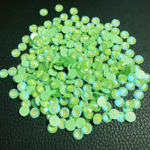 Yantuo toptan Glow karanlık Rhinestone aydınlık Opal düz geri Rhinestones tırnak sanat süslemeleri için - Product Image 3