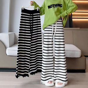 <span class=keywords><strong>Pantaloni</strong></span> larghi <span class=keywords><strong>in</strong></span> <span class=keywords><strong>maglia</strong></span> a righe bianche dritte a vita alta da donna alla moda - Product Image 5