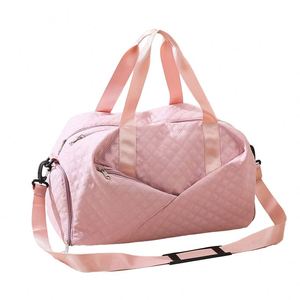 Bolsa de Viaje Multifuncional Impermeable con Separación en Seco y Húmedo, Bolsa Deportiva Personalizada para Gimnasio con Compartimento para Zapatos - Product Image 1
