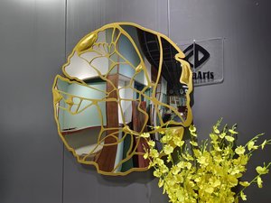 Grand miroir mural doré de luxe de 90 cm, décoration créative pour la maison, miroir à suspendre, en vente, livraison rapide DDP - Product Image 4