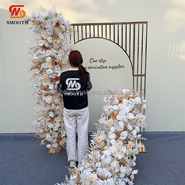 รองเท้าวิ่งลายดอกไม้