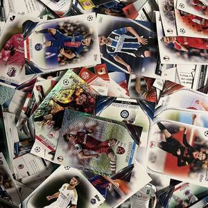 การ์ดฟุตบอลคุณภาพสูง ชุดการ์ดปริศนา 5 ใบต่อแพ็ค ของแท้จาก Topps Panini Superstars Refractors - Product Image 5